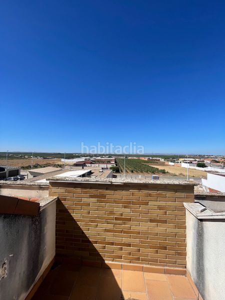 Foto b5ed3aff-b726-407c-82ee-fc7cba141808. Casa adossada amb aparcament a Almendralejo