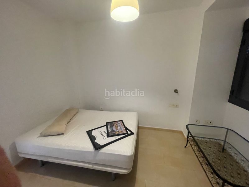 Foto c9e57ca4-c993-40c9-b9c5-d68d8d5d6664. Casa adossada amb aparcament a Almendralejo