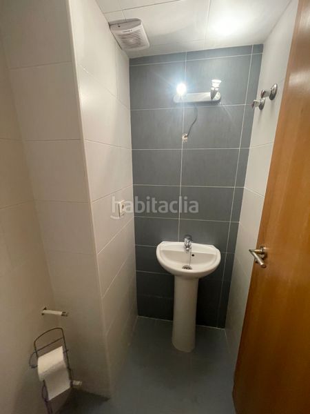 Foto d5f285d3-709f-4129-91b7-8fe28dd77fdf. Casa adossada amb aparcament a Almendralejo