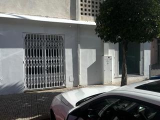 Location Local commercial à Avenida de goya 9