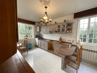 Chalet en A Malata - Catabois - Ciudad Jard�n. Chalet serantes zona pazos a escasos minutos de ferrol , piscina