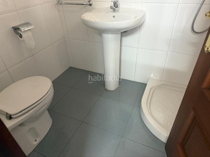 Foto 7b7b9aae-6abe-4c94-8d6f-3ad768330d22. Alquiler local comercial alquilerlocal comercial zona plaza del callao Centro en Ferrol