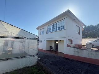 Maison à Área Rural. Cobas proxima playa con finca cerrada , invernadero, barbacoa ,