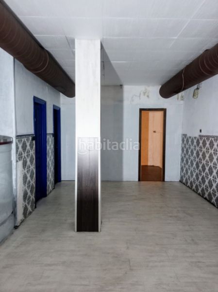 Foto b7883e5f-c4c8-436b-8284-3af70fd51440. Local comercial a Centro Ferrol
