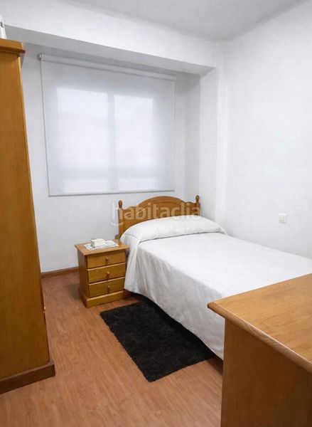 Foto 517f56fb-7ebb-4253-abb1-e29406155906. Rent flat in Porta Nova Ferrol