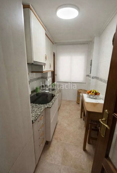 Foto bfbe69e3-ed36-444f-b805-ded7a633efac. Rent flat in Porta Nova Ferrol