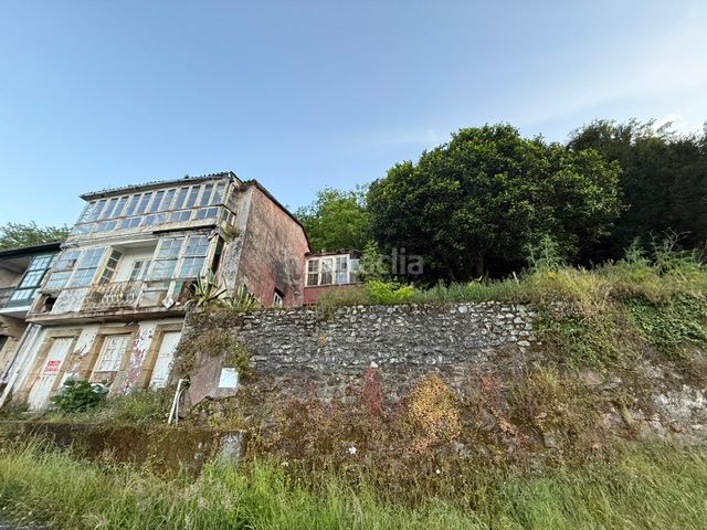 Foto a0ec257b-61a0-42eb-89ff-2bdcded0484f. Casa a A Malata - Catabois - Ciudad Jardín Ferrol