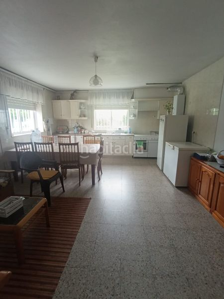 Foto 4abe5906-ae59-4ffb-a1d2-d55ab7581585. Casa amb calefacció aparcament a A Gándara Narón