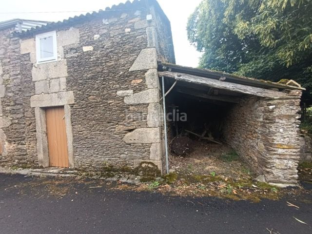 Foto 69e3cfdf-eb8b-455e-9333-143ac773a62f. Casa amb aparcament a Monfero