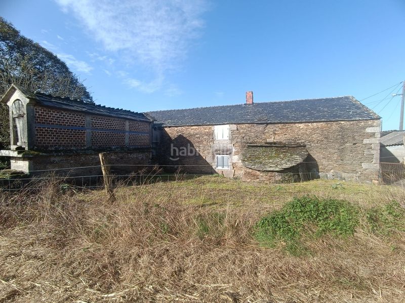 Foto d9eb249f-ff20-4f91-b76c-ab37cb58d0d7. Casa amb aparcament a Monfero