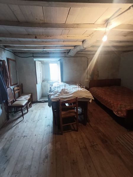 Foto df0b171f-936d-4545-aaad-5abee86ae1e4. Casa amb aparcament a Monfero