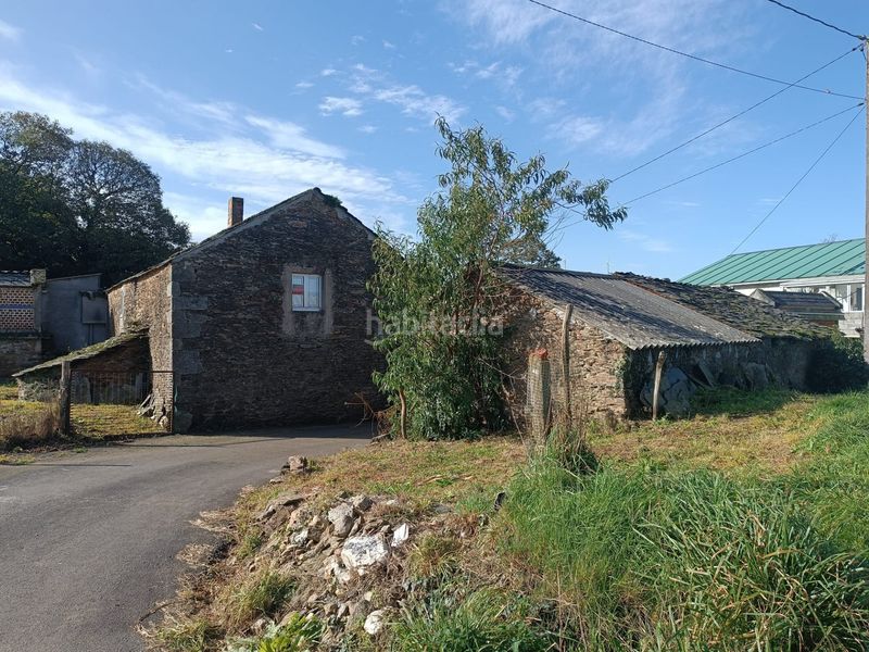 Foto e606800f-e126-49d4-8f19-b6372fa199cc. Casa amb aparcament a Monfero