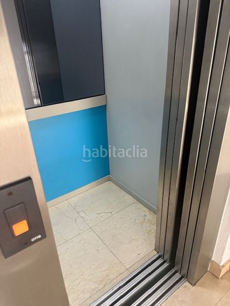 Foto 98c316d9-59de-4704-96f1-8e33eb67c8e0. Rent flat with heating in Centro Ferrol