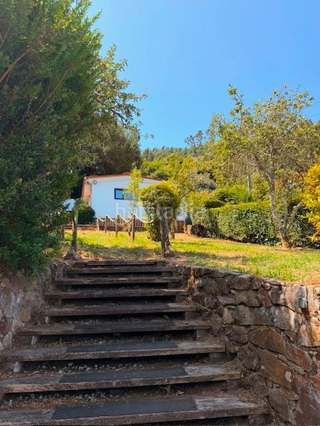 Foto 8f0935a5-1aff-4653-ad0b-2708aeba1087. Casa amb aparcament piscina a Área Rural Ferrol