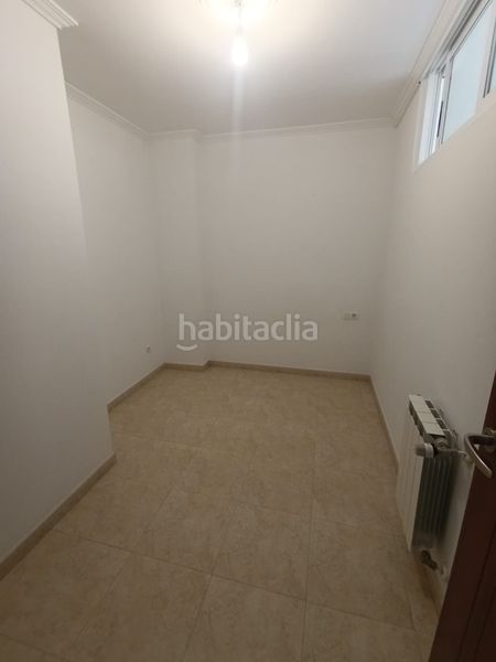 Foto aa2f351e-f3ce-4061-b643-0666c69090c4. Lloguer pis amb calefacció aparcament a Alto del Castaño Narón