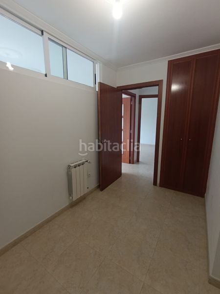 Foto dae1df98-d8c1-4e88-b62d-039a0f60173c. Lloguer pis amb calefacció aparcament a Alto del Castaño Narón