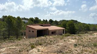 Xalet a Camí de sant jordi 59. Casa a acabar a su gusto, oportunidad de inversion!!