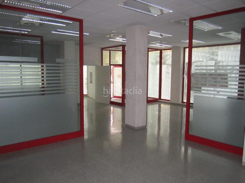 Foto 3bfd5c19-dcfb-43aa-be1e-f96f868e7a80. Local comercial a carrer pau del protectorat 26 a Tarragona