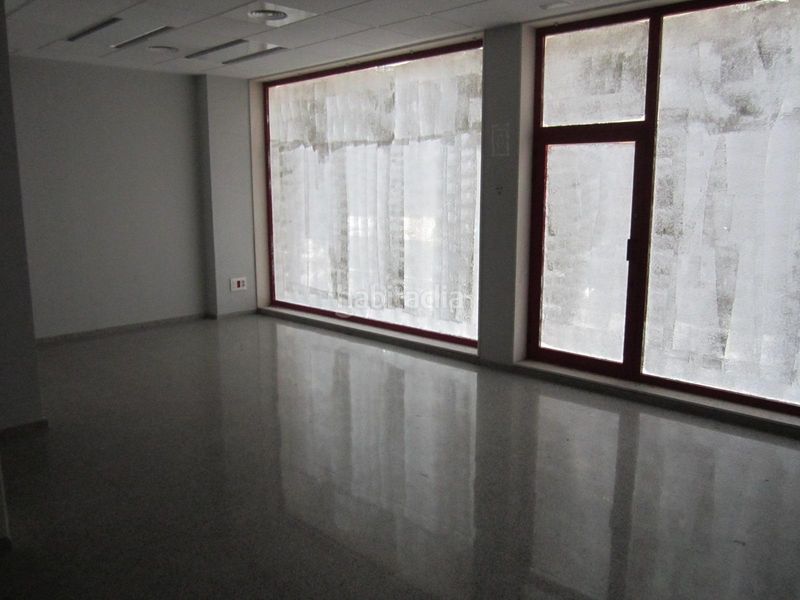 Foto 72b2f059-a199-40ee-b9a4-a966f07bbb3e. Local comercial a carrer pau del protectorat 26 a Tarragona