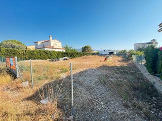 Residential Plot in Carrer castella 730. Parcela para construir inmediatamente