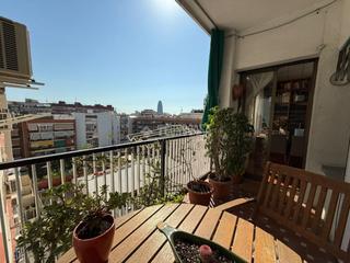 Etagenwohnung  Carrer de lepant. Piso en venta en barcelona