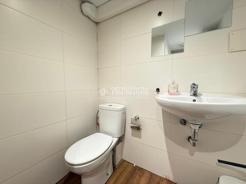 Foto d8617c5e-6f1c-43e0-8f82-6cebb2376076. Locale commerciale in Sagrada Família Barcelona