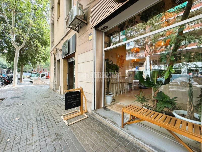 Foto f230603a-7479-4f1f-bf65-e768767095c2. Locale commerciale in Sagrada Família Barcelona