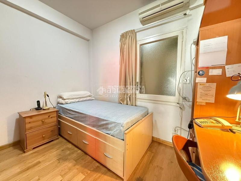 Foto 0a4ea79e-7138-4f46-a39d-bdb2e98561dc. Etagenwohnung mit heizung in Sagrada Família Barcelona