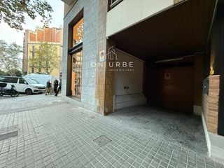 Posto auto  Sardenya. Onurbe grup  parking en venta en sagrada família