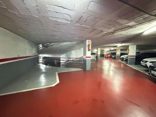 Aparcament cotxe a Sagrada Família. Boxplaza de garaje en venta en barcelona