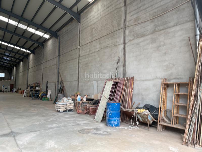 Foto f742dfcf-cbbb-4b78-8e11-bbc90f07fb58. Nau industrial a calle ruidera 13 a Tomelloso