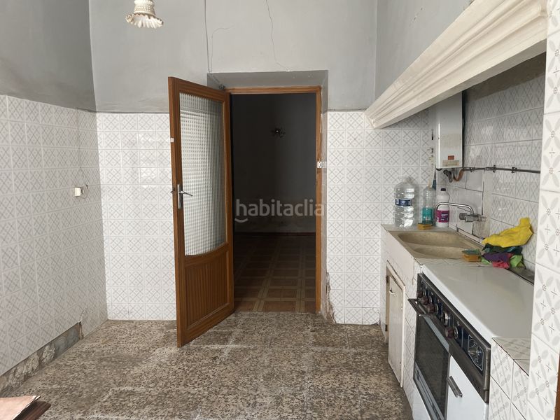 Foto ac179a94-3cea-4d2c-868f-d7aee080e069. Casa  para reformar en Tomelloso
