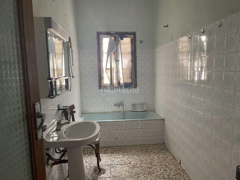 Foto e263a645-7d2a-4983-8aeb-fceb33f0a8cd. Casa  para reformar en Tomelloso
