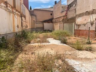 Terreny residencial  Calle ángel izquierdo. Se vende solar muy bien situado
