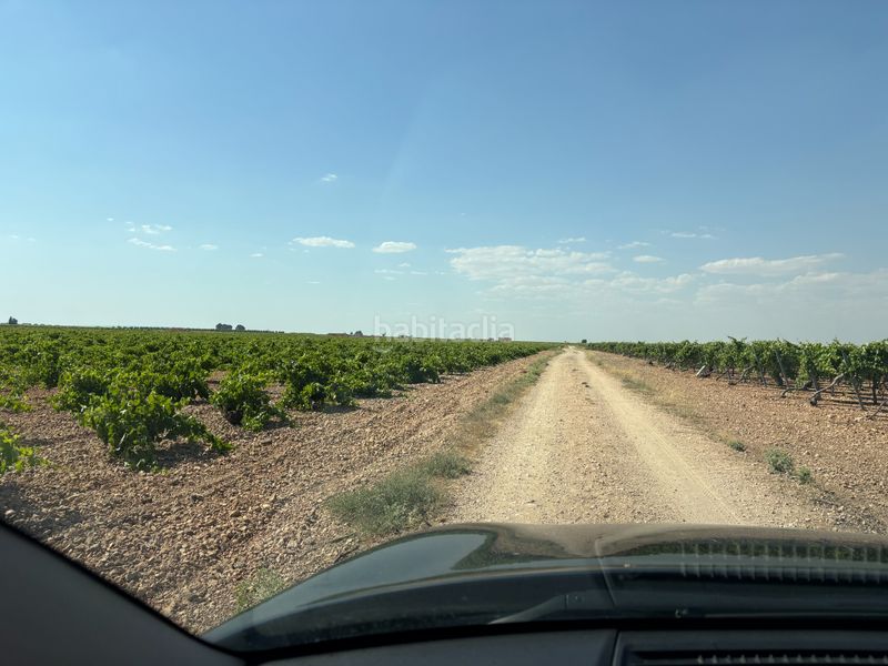 Foto 735d2e6c-7f9b-41e0-a906-5f328f0c10d5. Finca rústica a cm-3102 9 a Tomelloso