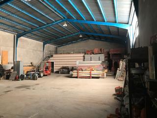 Industrial building in Calle Cervera