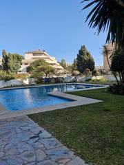 Lloguer Pis  Calle los jazmines. Amplio apartamento en puerto banús