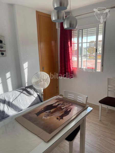 Foto a4ad5b58-91b4-4ce8-baa1-81f386de6393. Pis a Isla Chica Huelva