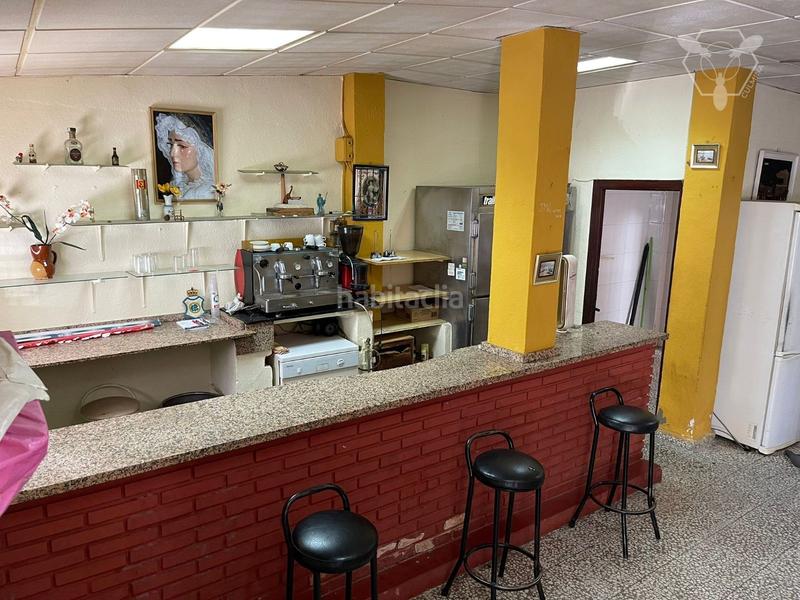 Foto f80720e3-4ec4-4765-9c42-530f834aec6f. Geschäftsraum in Fuentepiña Huelva