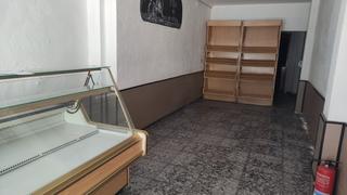 Geschftsraum en Avinguda del cedre 43. Local para negocio zona avenida cedre
