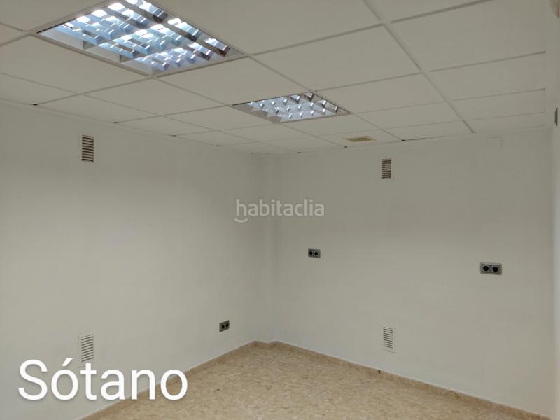 Foto 9c958c29-47d6-4dfe-8054-cd4bc2d206f8. Location local commercial dans carrer colom 9 dans Centro Villarreal / Vila - real