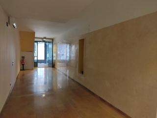 Geschftsraum en Carrer colom 9. Edificio en zona centro. local mas dos estudios