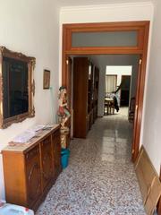 Casa  Carrer de pablo iglesias 16. Casa ideal familias