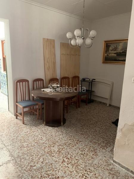 Foto ddf18ef6-484e-4c16-83d3-94a1353c8528. Casa en carrer de pablo iglesias 16 casa ideal familias en Burriana