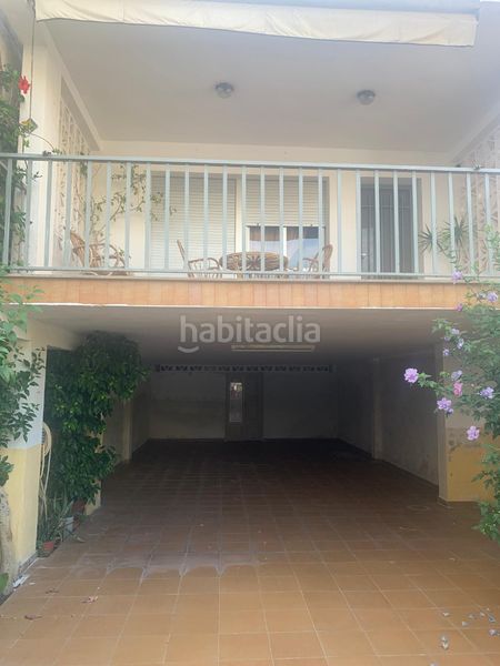 Foto 083b6f66-8c46-4e66-ab07-5082b4d1f3f8. Xalet amb xemeneia aparcament a Playa Burriana