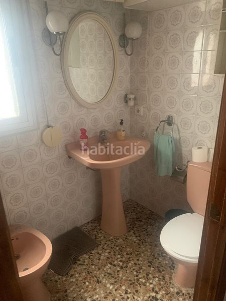 Foto f542fda7-6fac-43a6-92c0-f34c509dbd04. Xalet amb xemeneia aparcament a Playa Burriana