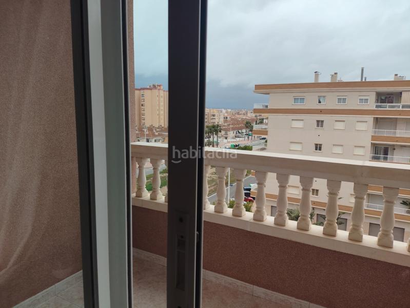 Foto d7107aaa-9173-4406-bde9-1da383e90f39. Alquiler apartamento  de septiembre a junio en Santa Pola