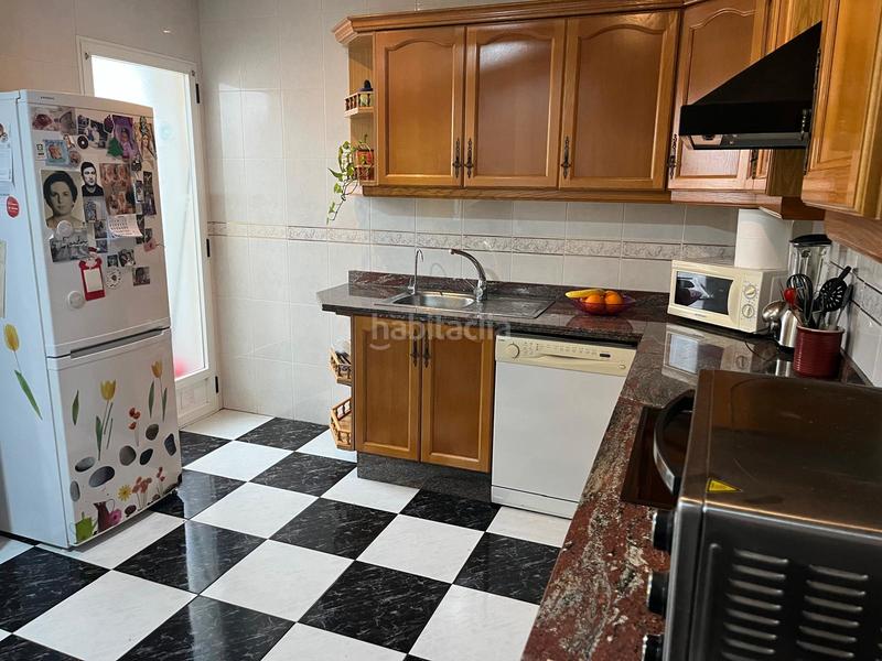 Foto aae6db70-fcf0-463b-b5b2-98c80b7068c2. Pis a Sector V Elche / Elx