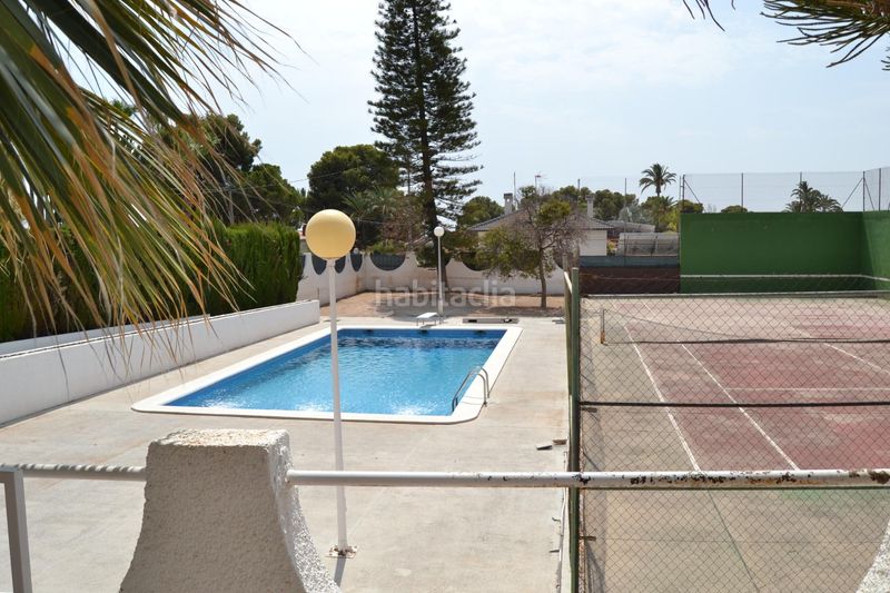 Foto 5b647f00-34a5-45fc-b603-9e25737f0cfd. Xalet amb aparcament piscina a Peña de las Águilas Elche / Elx