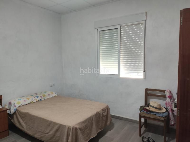 Foto 41e6d6de-bcd0-4587-929d-42639c64061d. Casa adosada  en algorós con frutales en Elche / Elx